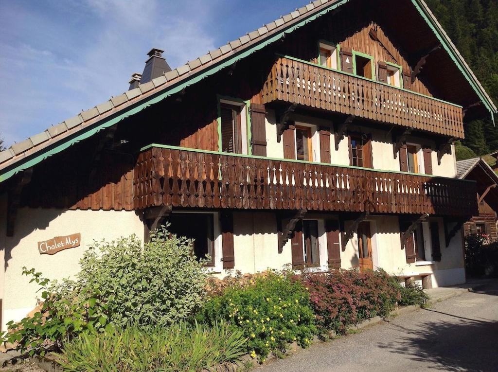 Spacious Ski Chalet In Traditional French Village, Sleeps 8, Four Star With Fibre Broadband Abondance Bagian luar foto