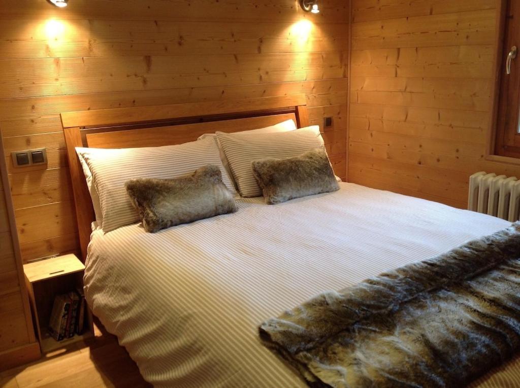 Spacious Ski Chalet In Traditional French Village, Sleeps 8, Four Star With Fibre Broadband Abondance Bagian luar foto