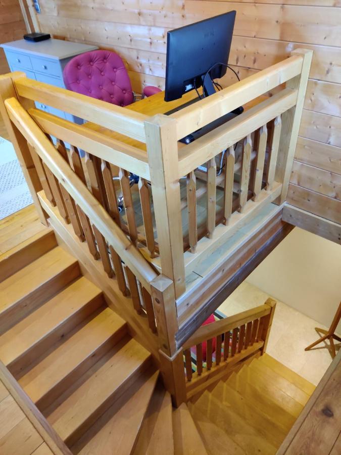 Spacious Ski Chalet In Traditional French Village, Sleeps 8, Four Star With Fibre Broadband Abondance Bagian luar foto