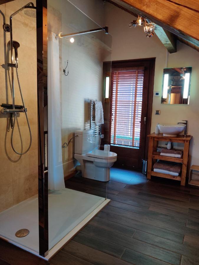 Spacious Ski Chalet In Traditional French Village, Sleeps 8, Four Star With Fibre Broadband Abondance Bagian luar foto