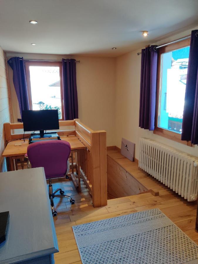 Spacious Ski Chalet In Traditional French Village, Sleeps 8, Four Star With Fibre Broadband Abondance Bagian luar foto