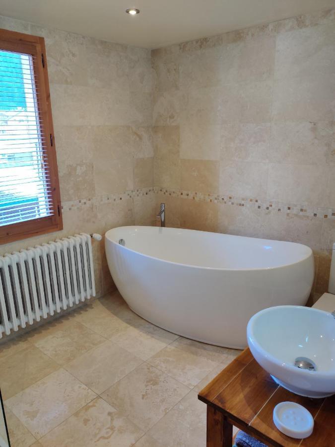 Spacious Ski Chalet In Traditional French Village, Sleeps 8, Four Star With Fibre Broadband Abondance Bagian luar foto